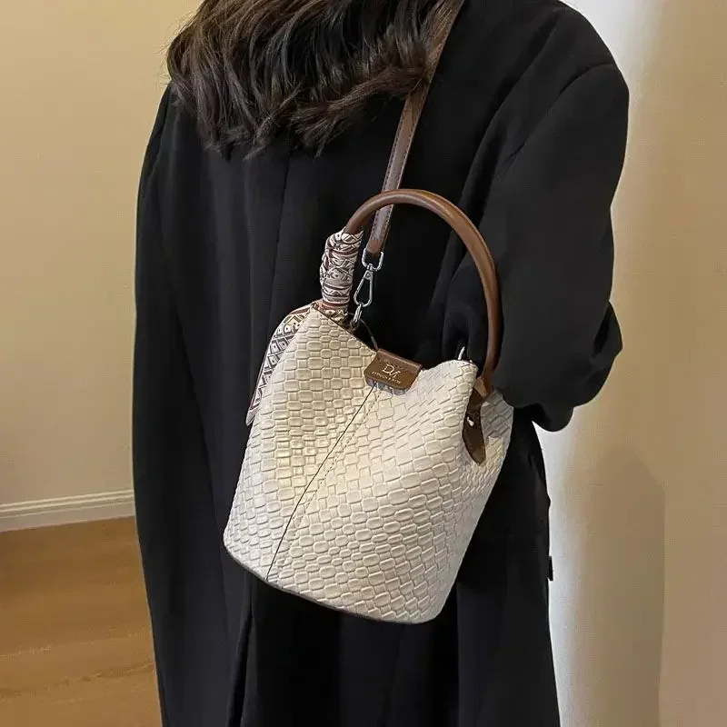 sac poplene femme tempérament été femmes haut simple sac à main mode tout en un crooss sac à bandoulière sous sac seau à bandoulière