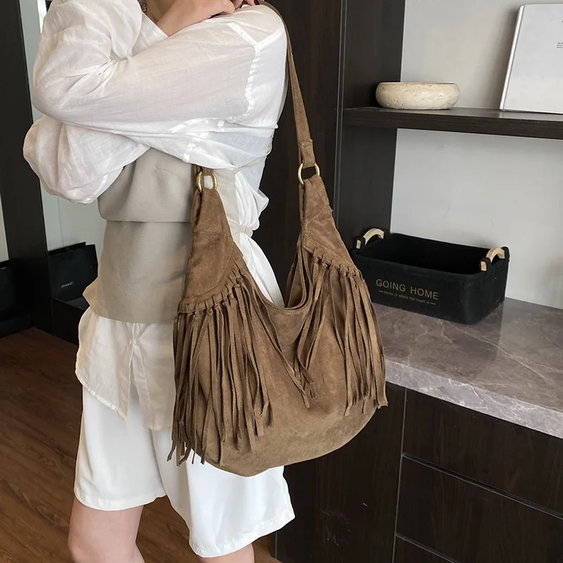 sacs à bandoulière hobo style bohémien pour femmes, fourre tout sauvage en faux daim de grande capacité, dernières sacs à main à la mode 2025