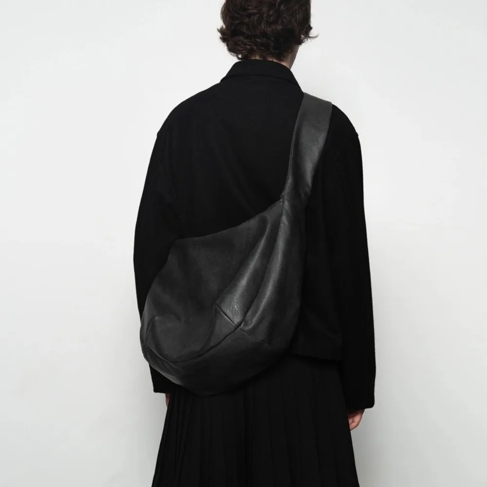 sac fourre tout ​ ​ sac à bandoulière pour hommes de style vintage ​ ​ sac à bandoulière en cuir pu de grande capacité ​ ​ grande taille ​ ​ sac fourre tout plissé ​ ​ quotidien