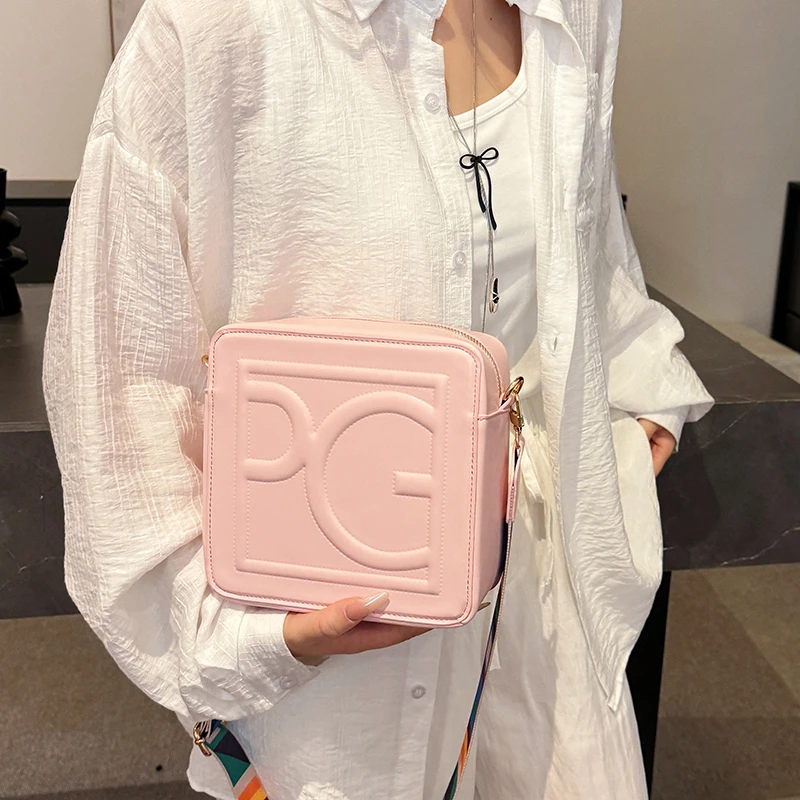 sac à bandoulière élégant pour femmes, sac à main en cuir inspiré de marque de luxe, sac de transport classique polyvalent