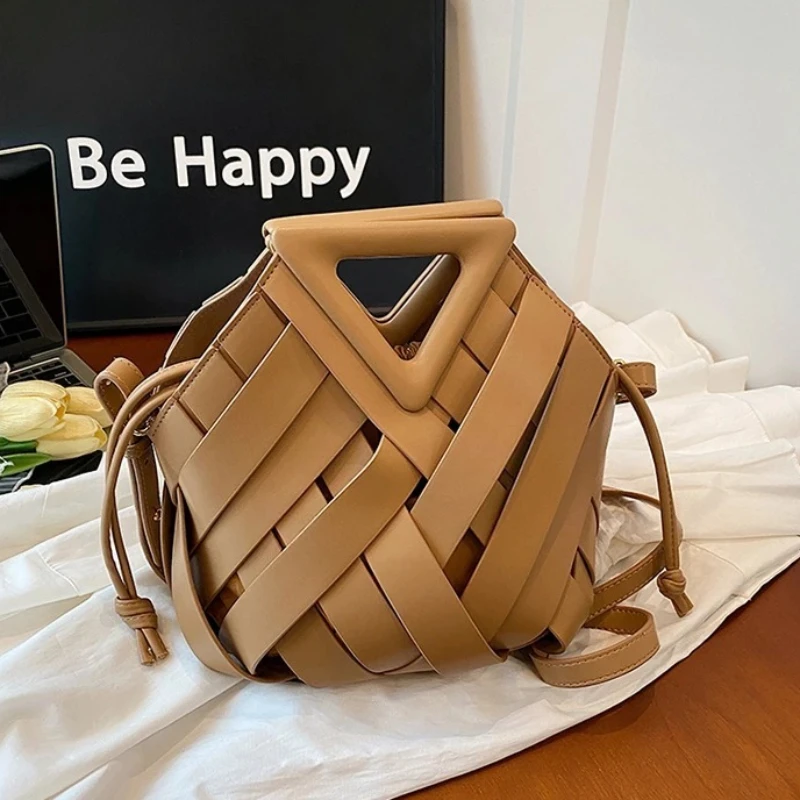 pochette tissée en pu pour femmes, sac à main tressé de luxe, haut de gamme, à la mode, sac à bandoulière élégant et minimaliste