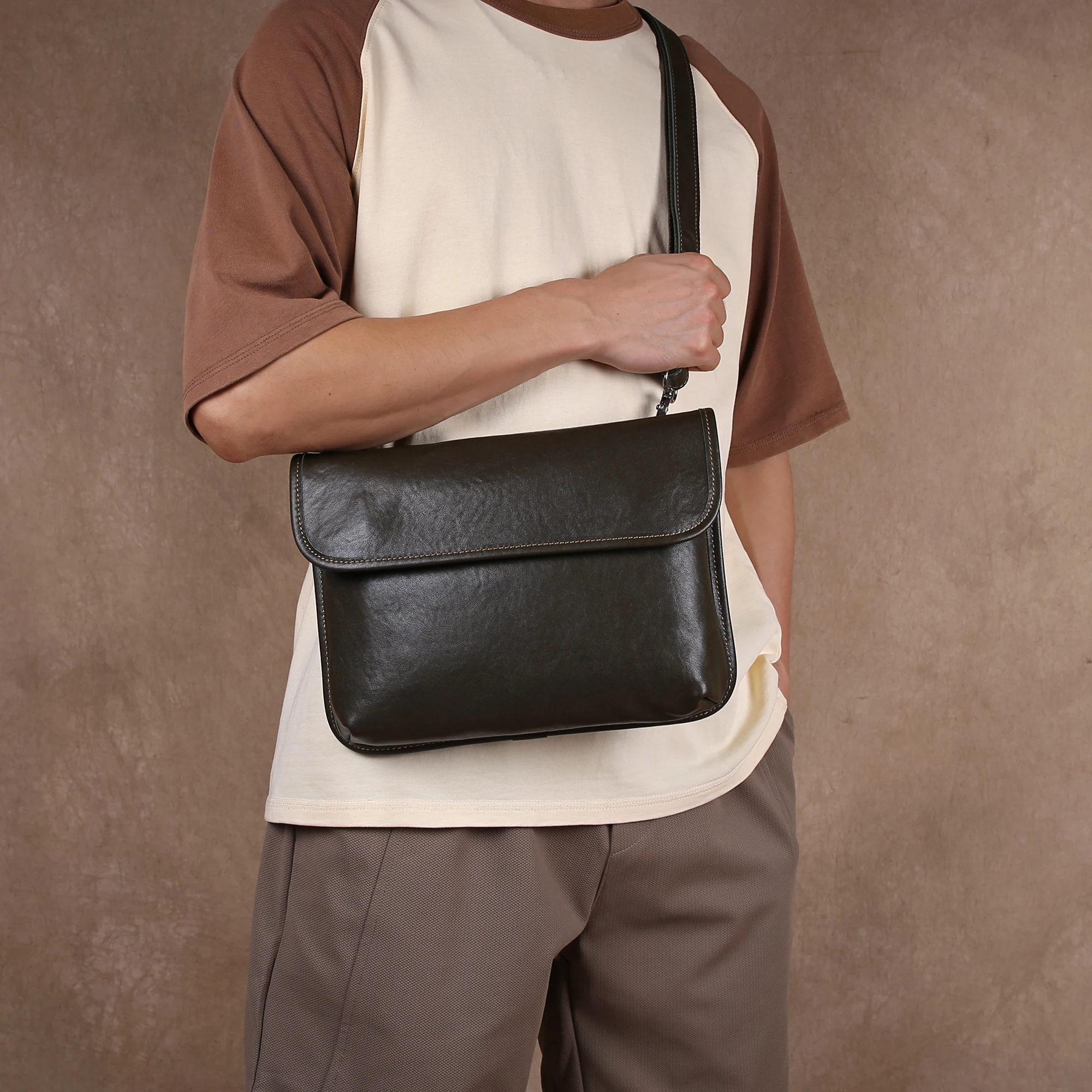 sac à bandoulière simple en cuir de vache haut de gamme, sac à bandoulière jeune et à la mode, pochette en cuir véritable, sac sous les bras
