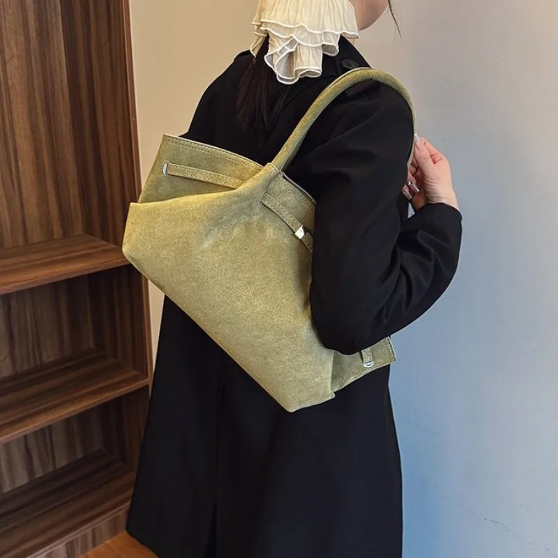 mode grande capacité sac fourre tout 2025 nouveau concis polyvalent haute qualité femmes sacs à bandoulière tendance trajet sous les bras sac pour femmes