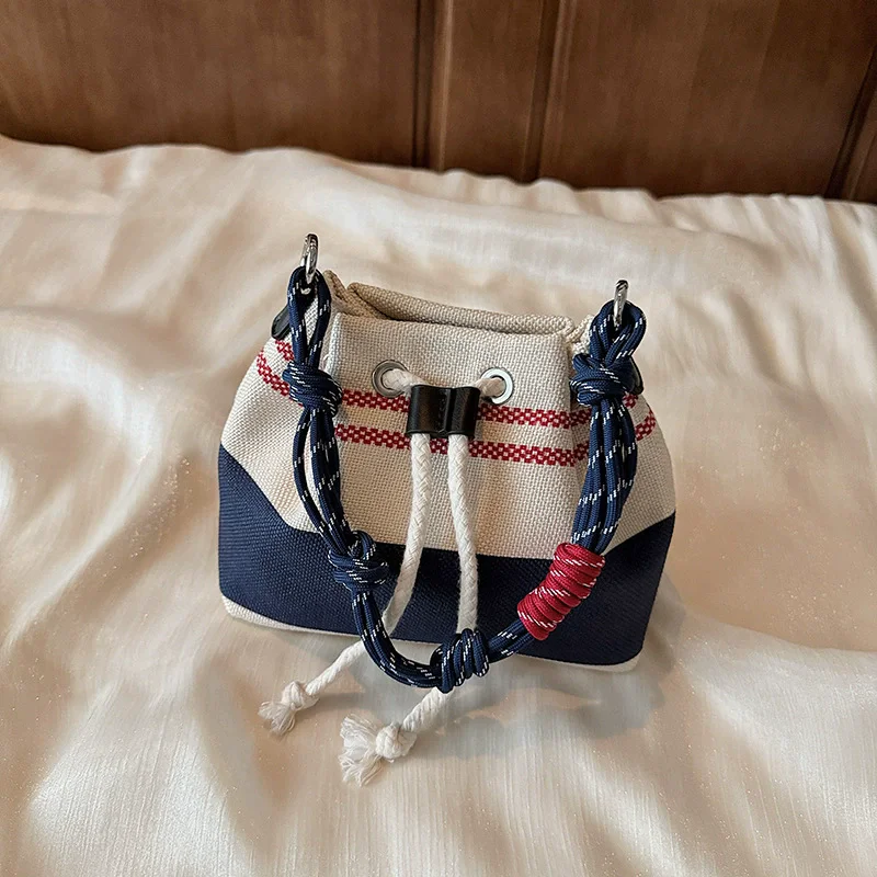 sacs seau en toile, sac à main seau pour femmes, nouvelle mode rétro d'été pour loisirs, sac à bandoulière asymétrique épaule dénudée