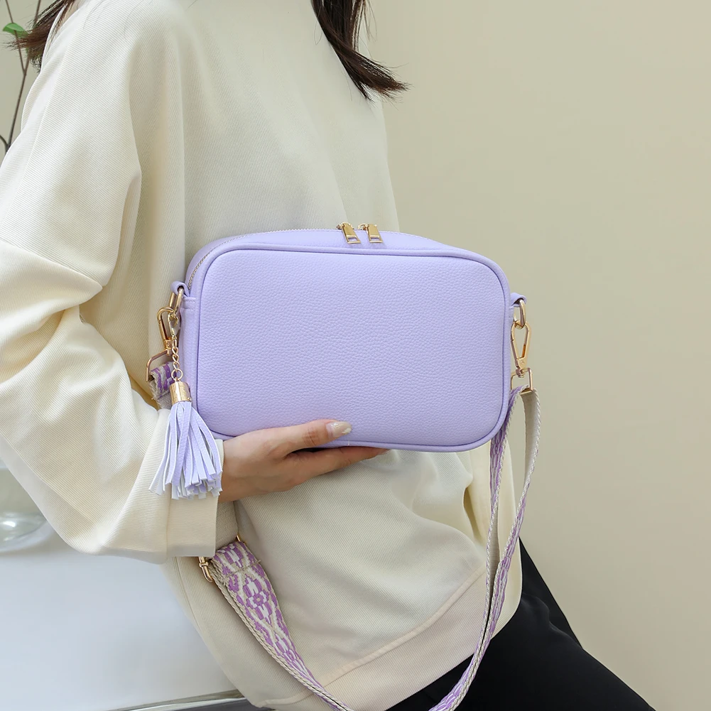 sacs à main de marque de luxe pour femmes, sacoche à chaîne décontractée, sac à épaule à pompon matelassé pour dames