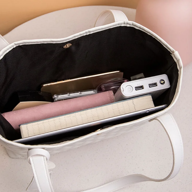 sac fourre tout chic brodé pour femme, sac à main spacieux avec sangle partners, doublé en polyester, simili cuir