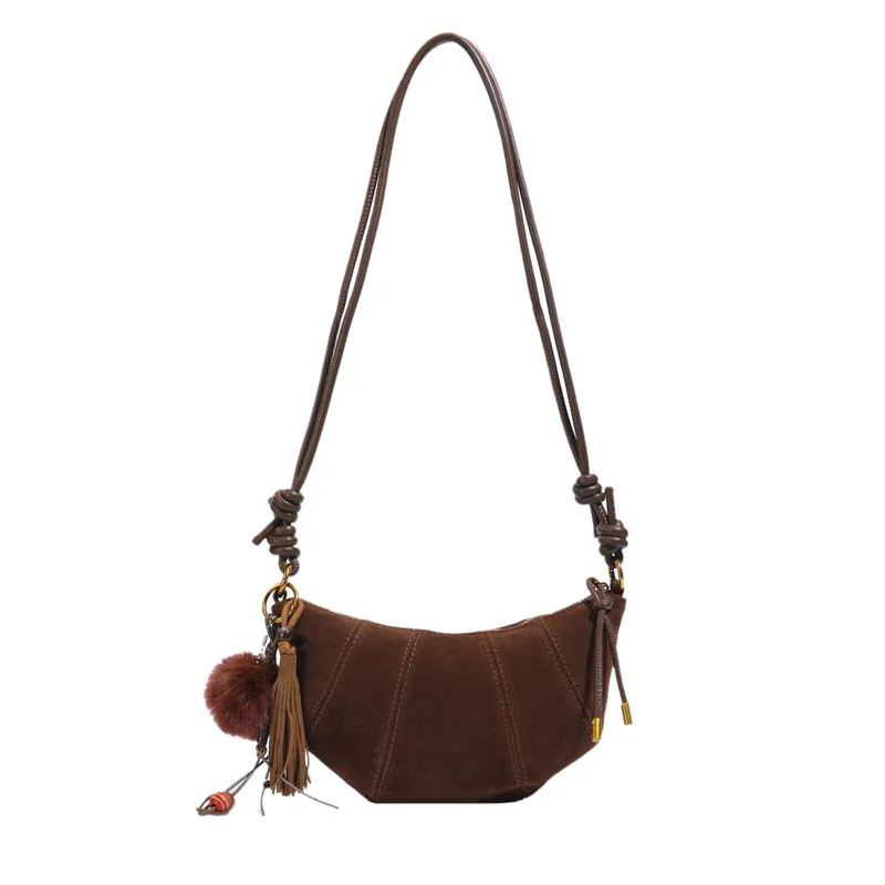 2025 nouveau sac croissant mat moka pour femmes, sac à main à bandoulière hobo vintage, sac à bandoulière marron doux, texturé et polyvalent 