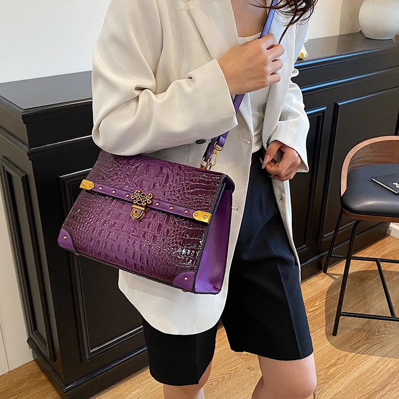 sac à main violet de luxe classique pour femmes, sac à bandoulière de styliste de bonne qualité en cuir pu solide, petit sac carré, nouvelle collection 2025