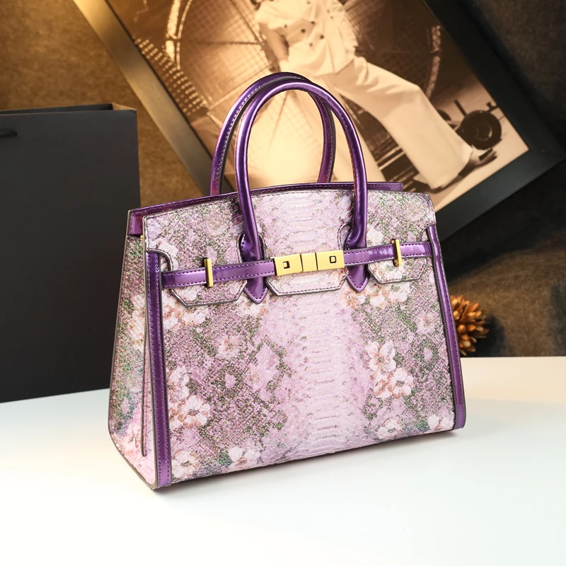 le nouveau sac à main est un sac en platine de luxe à la mode et léger avec une grande capacité et est un sac à bandoulière à une seule épaule