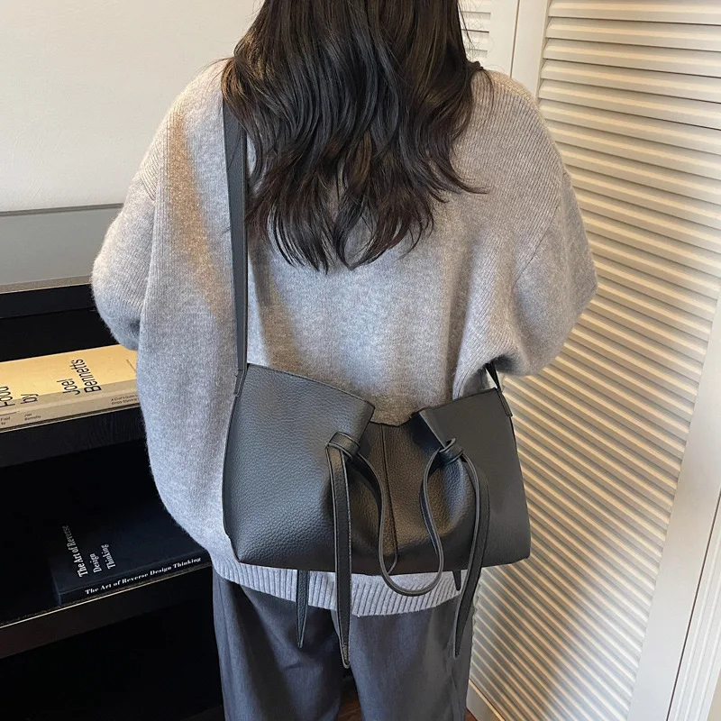 ensemble de sacs fourre tout, sac à bandoulière en pu pour femmes avec sac à main assorti, sac à main simple de grande capacité de couleur unie, automne hiver 2025
