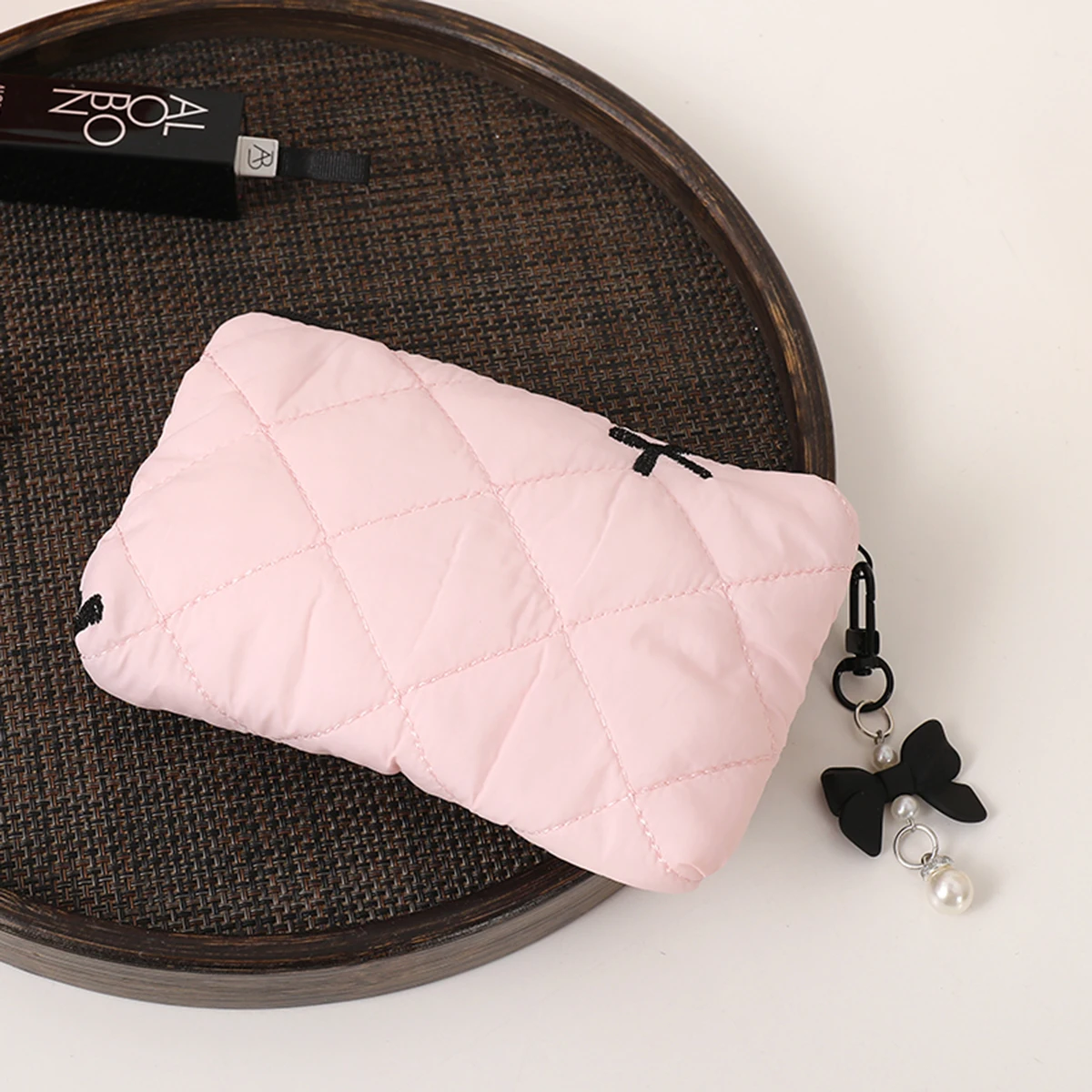 trousse de maquillage à nœud matelassé, pochette de voyage portable pour rouge à lèvres, écouteurs et petits articles, pochette à main exquise