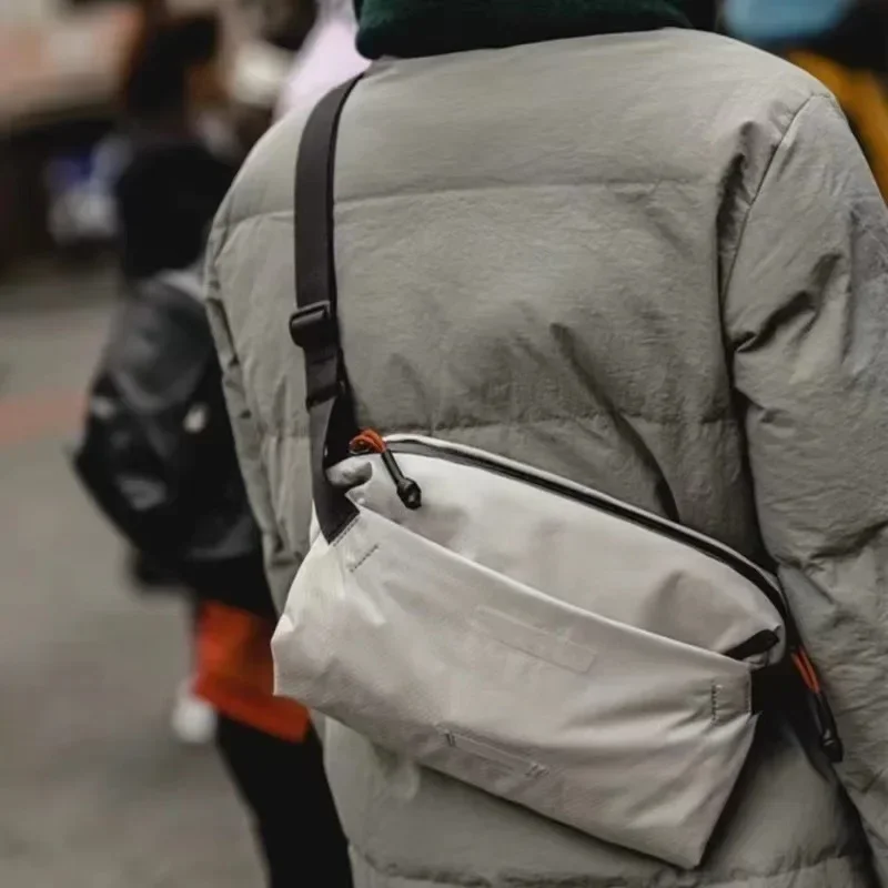Sac de poitrine Portable léger de grande capacité, sac à bandoulière simple décontracté pour les déplacements et les voyages, sac à bandoulière de loisirs