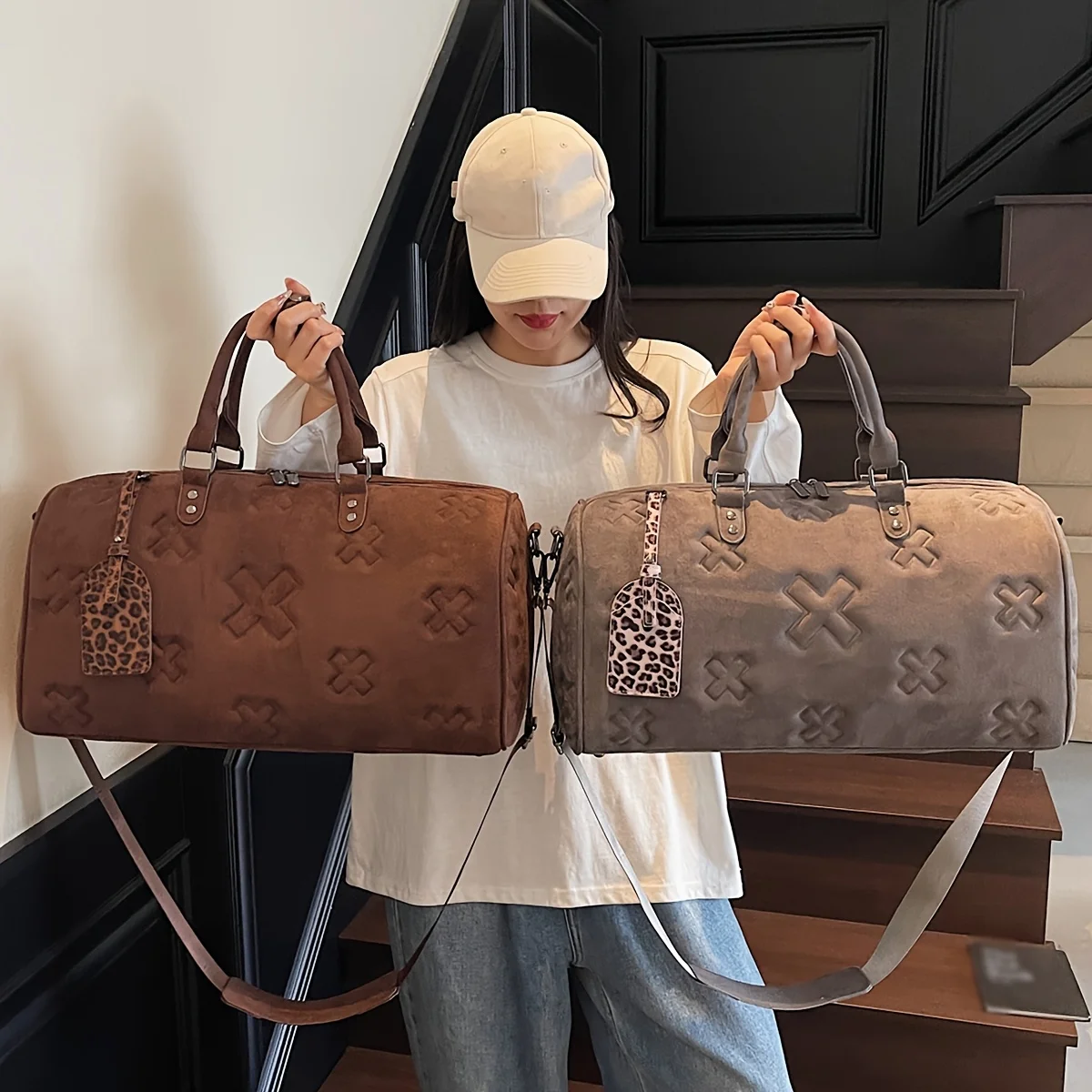 sac à main de voyage tendance – conception haute capacité, durable et texturée, adapté au fitness, aux vacances et aux voyages d'affaires.