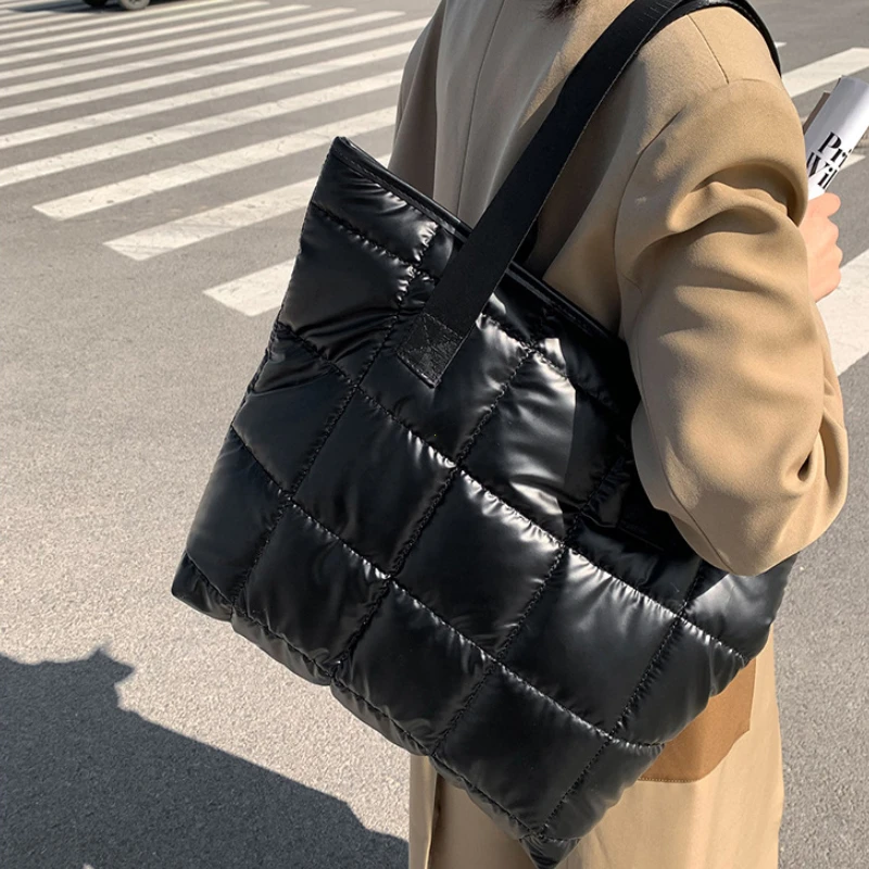 nouvelle mode grand fourre tout rembourré sacs à main automne matelassé femmes sacs à bandoulière de luxe pu vers le bas fil de coton sac à bandoulière sac d'hiver