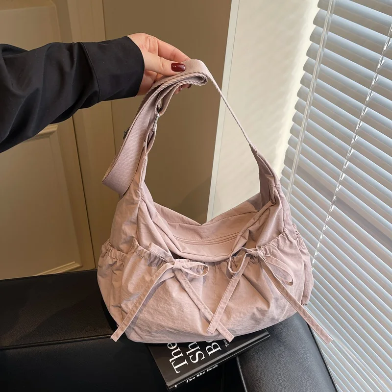sacs hobo en tissu froncé, sac à bandoulière léger en nylon, élégant et réglable, parfait pour les tenues décontractées, errand quotidien