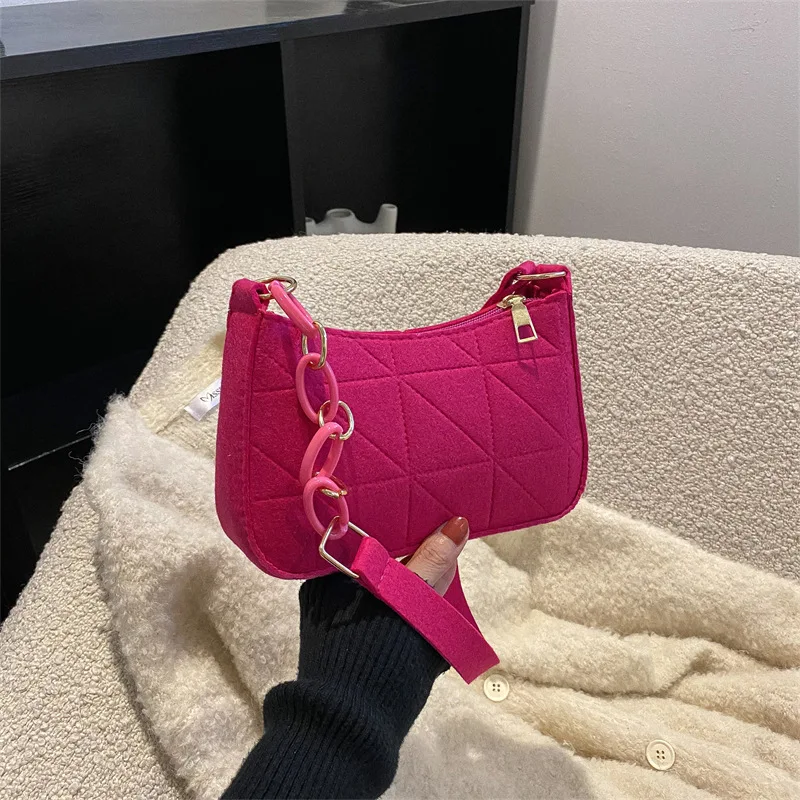 Petit sac à main carré pour femme, sac messager populaire, sac à main décontracté simple et polyvalent, feutre One initié, mode