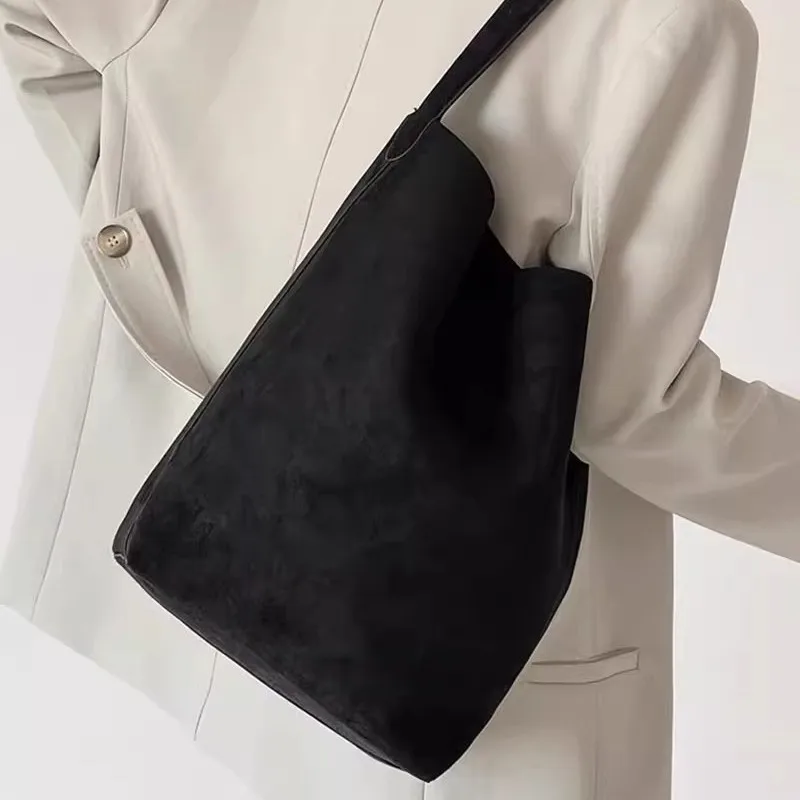 2025new sac seau tendance grande capacité sac fourre tout haut de gamme simple polyvalent sac à main de banlieue sac à bandoulière pour les femmes automne et w