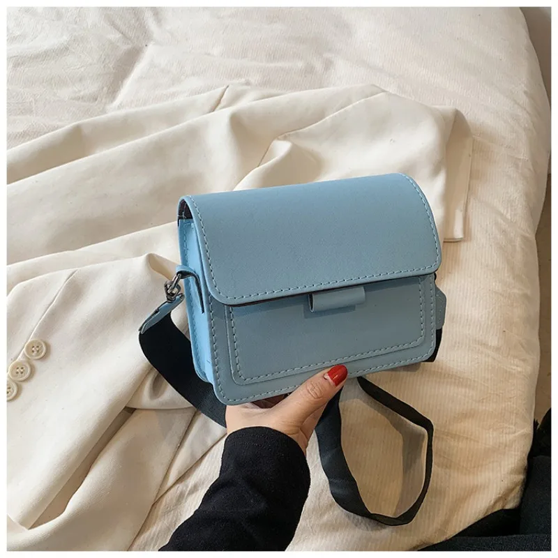 sac de créateur de luxe en cuir pu sac à main à bandoulière pour femmes sac à main de voyage mode sac à bandoulière dames petits sacs à rabat
