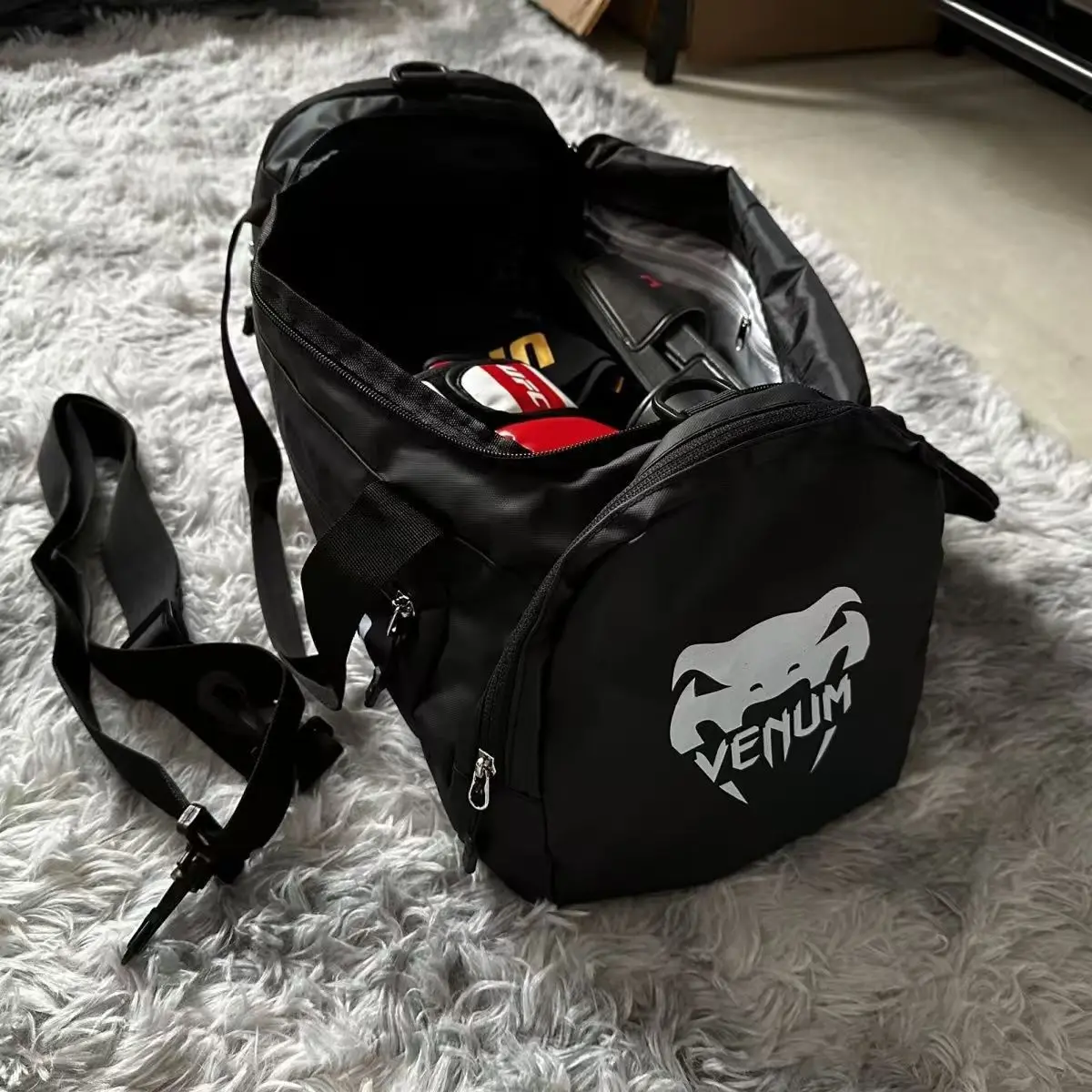 ufc 1 sac de rangement de bagages de grande capacité, sac à main de voyage portable, épaule ou bandoulière, sac de fitness taille: 40 * 26 * 20 cm