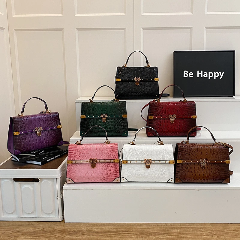 sac à main violet de luxe classique pour femmes, sac à bandoulière de styliste de bonne qualité en cuir pu solide, petit sac carré, nouvelle collection 2025