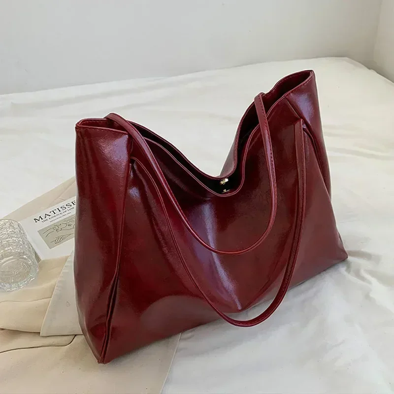 sacs fourre tout pour femmes grande capacité pochette sous les bras sac à bandoulière en cuir pu souple rétro sac à main décontracté sac seau portable 2025 nouveau