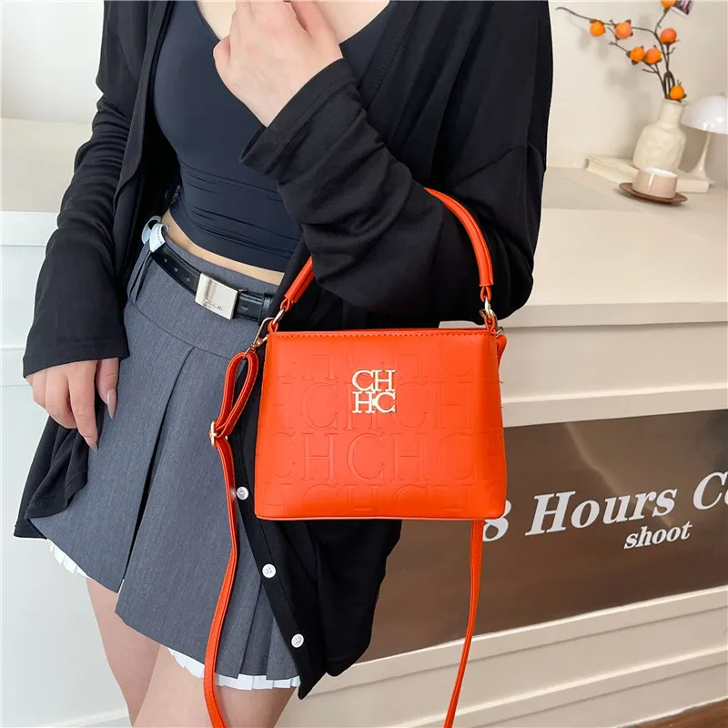 sac seau tendance pour femmes, fourre tout avec lettres spacieuses, sac à bandoulière multi voies, élégant, grande capacité, nouvelle collection 2026