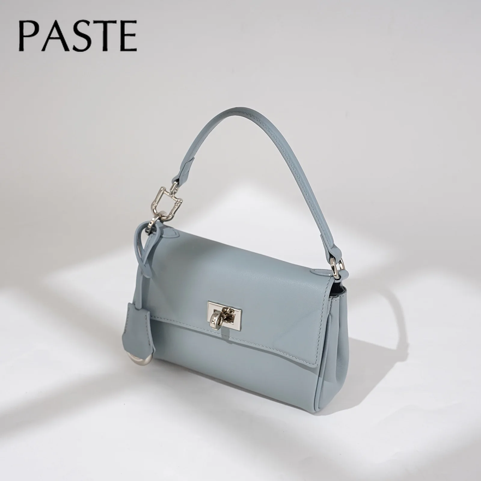 nouveau mode d'été épaule bandoulière sacs carrés petit bleu beige couleur plaine cuir de vache femmes sac à main mini