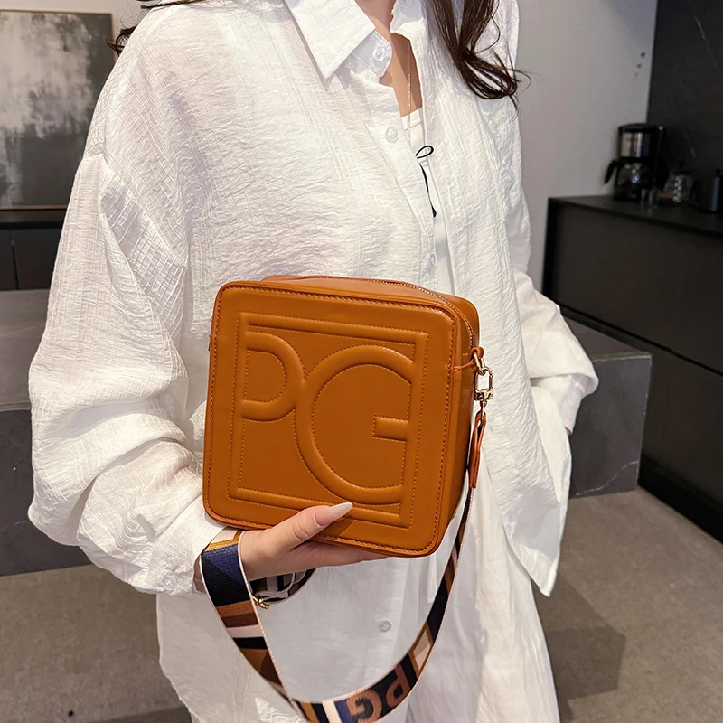 sac à bandoulière élégant pour femmes, sac à main en cuir inspiré de marque de luxe, sac de transport classique polyvalent