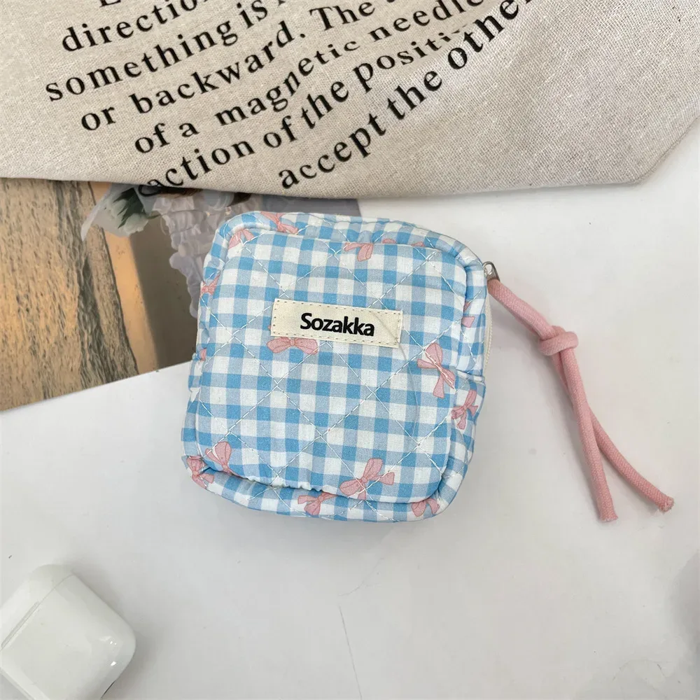 mini sac cosmétique carré à carreaux mignon pour femmes, écouteurs portables, rouge à lèvres, serviettes hygiéniques, stockage de poudres, petits sacs de maquillage à fermeture éclair