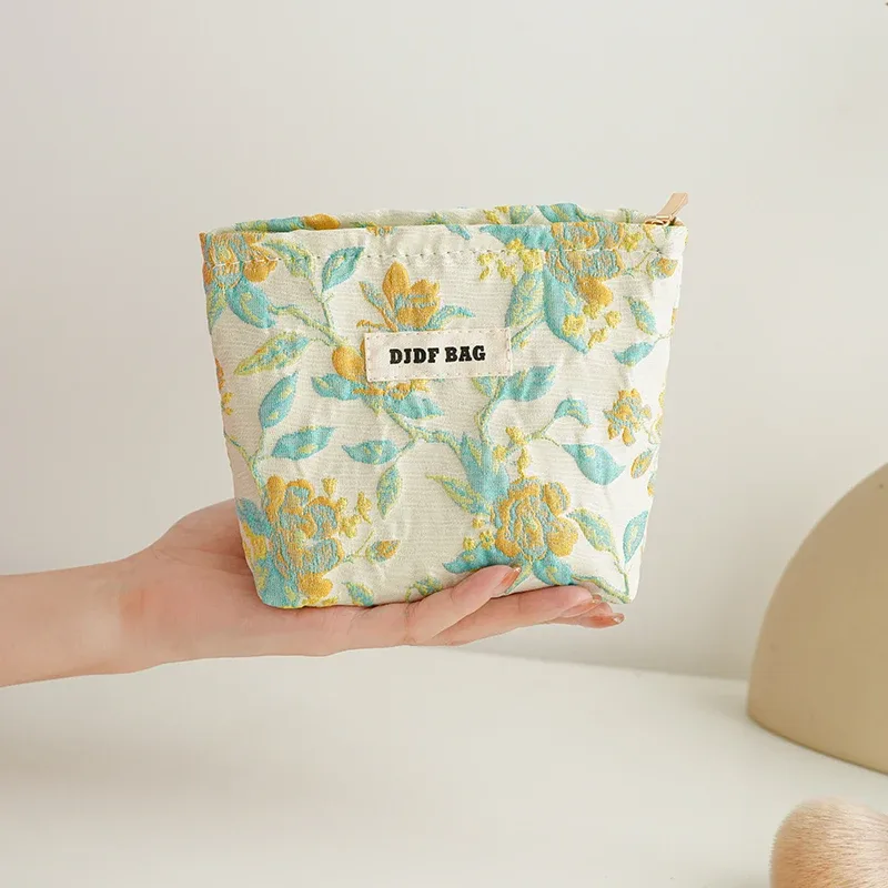 mini sac à cosmétiques portable rouge doux pour femme, petit sac de rangement pour serviettes hygiéniques, sac pour pièces de monnaie et clés, sac pour cartes bancaires portables