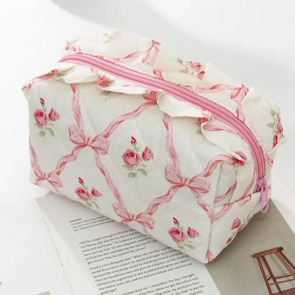 pochette de maquillage matelassée à bords volantés portable, avec nœud, grande capacité, sac de rangement cosmétique, imprimé floral, trousse à crayons