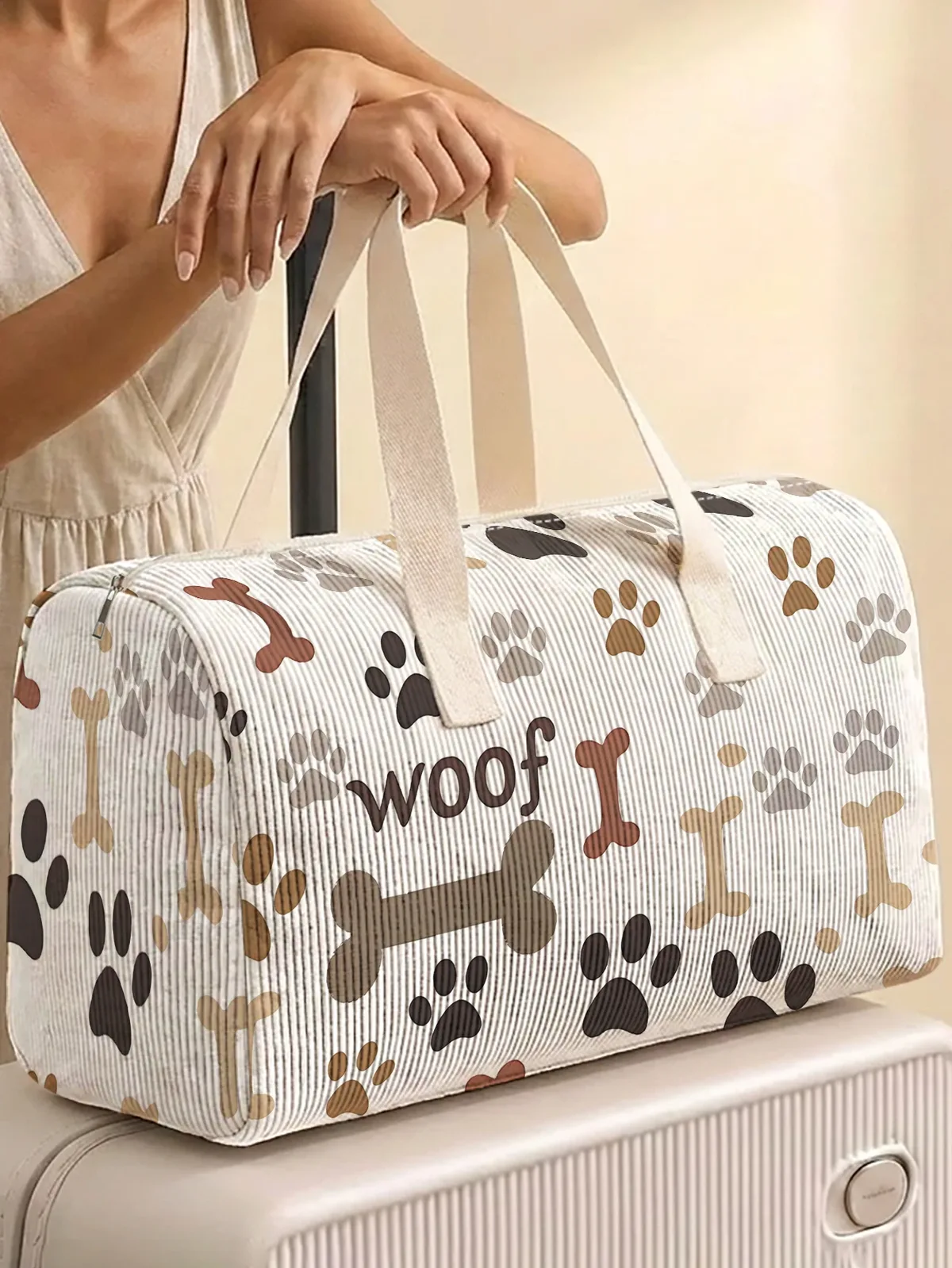 Sac de sport imprimé avec des motifs de pattes de chien, deux styles, sac à main portable, adapté aux voyages de week-end, aux sports et aux courses, 1 pièce