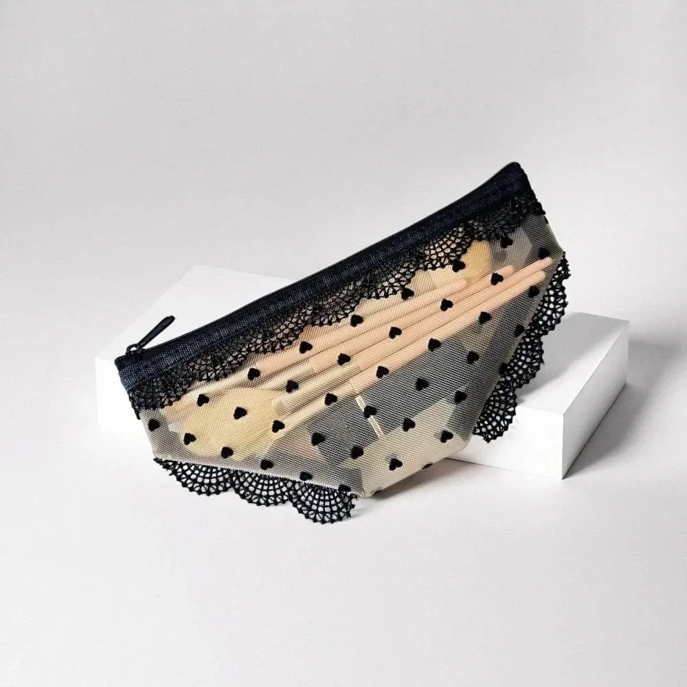 nouvelle trousse de toilette transparente en maille avec dentelle en forme de cœur y2k pour le rangement de maquillage et de cosmétiques en voyage