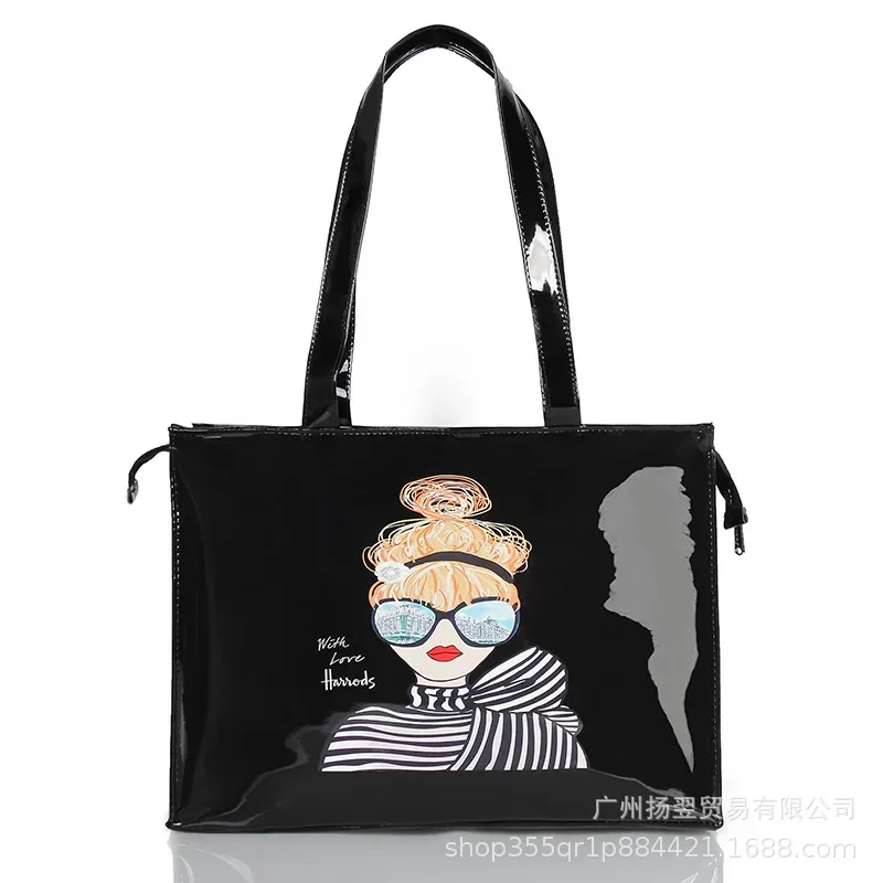 sac fourre-tout imperméable en pvc à imprimé cartoon pour femmes, sac à main décontracté et portable, sac pour le shopping, les trajets quotidiens et l'utilisation quotidienne en extérieur. ﻿