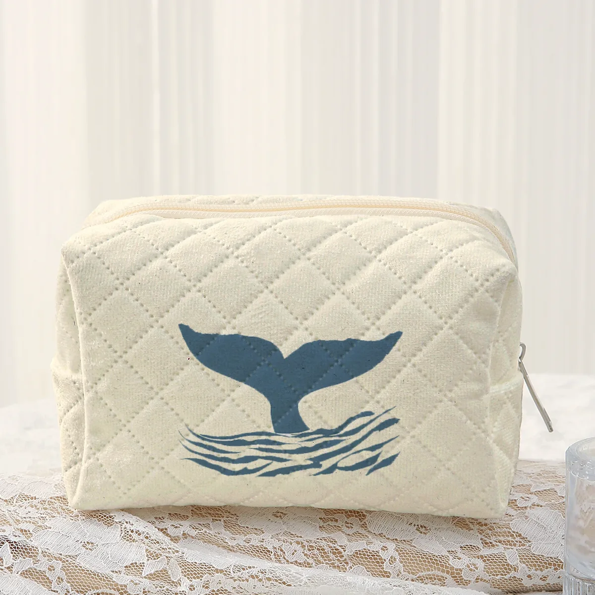 sac à cosmétiques matelassé imprimé queue de baleine, pochette à maquillage portable à fermeture éclair, sac de rangement de voyage pour femmes, utilisation quotidienne en extérieur