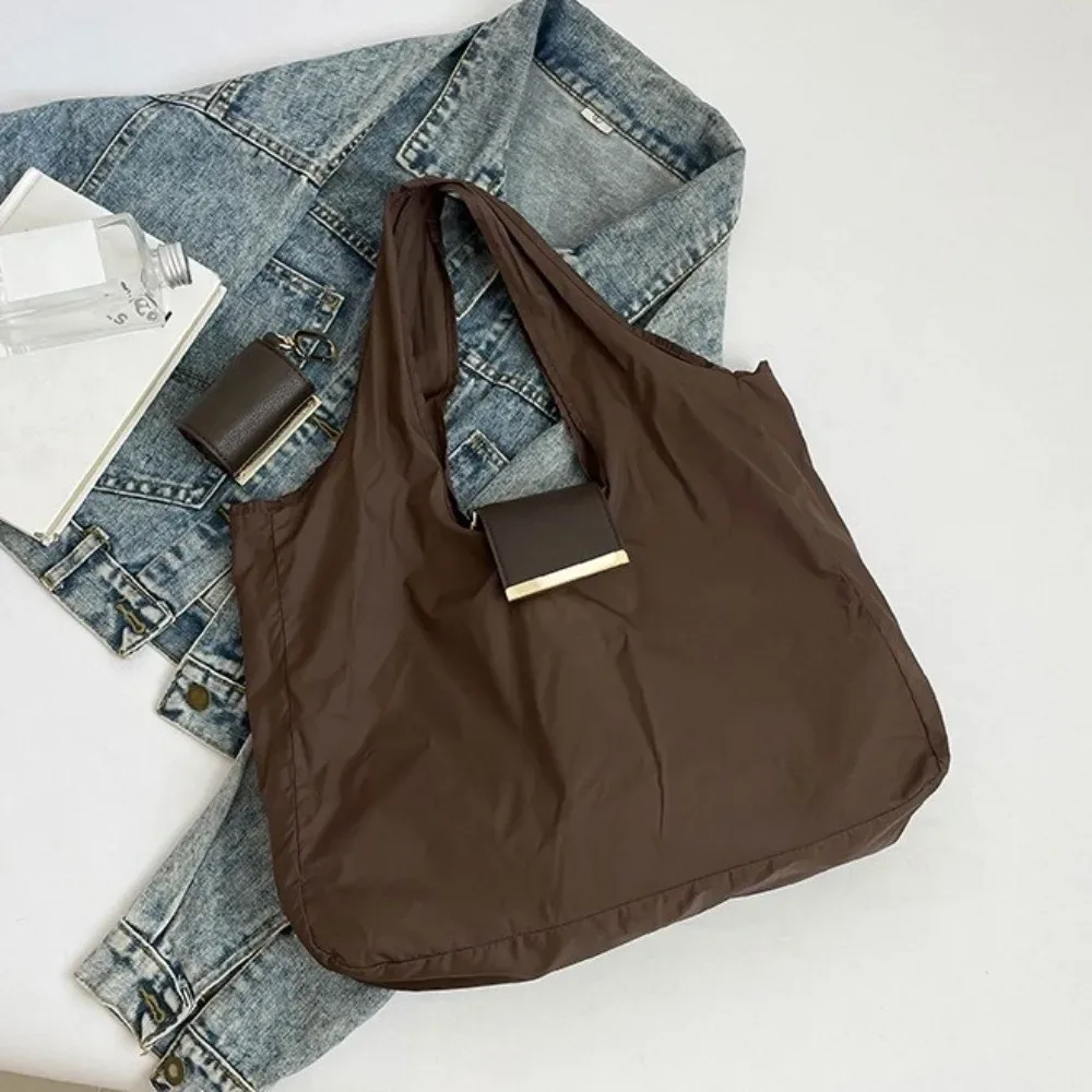 mini sac fourre-tout porte-clés réutilisable, sac de courses pliable léger de grande capacité, sac réutilisable extensible avec porte-clés écologique