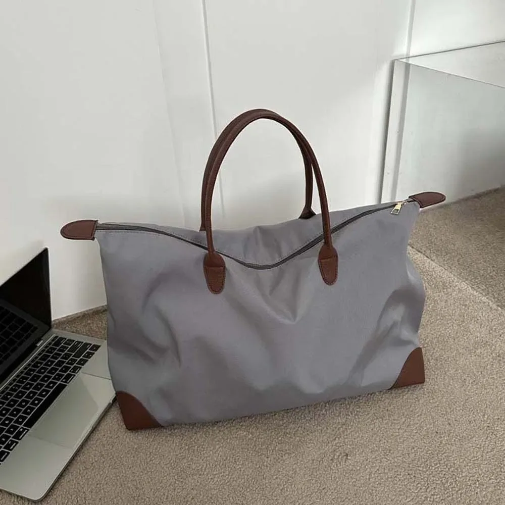 sac fourre-tout en nylon oxford imperméable de couleur unie, avec garniture en cuir coréen, sac à bandoulière sous le bras, pour les trajets quotidiens