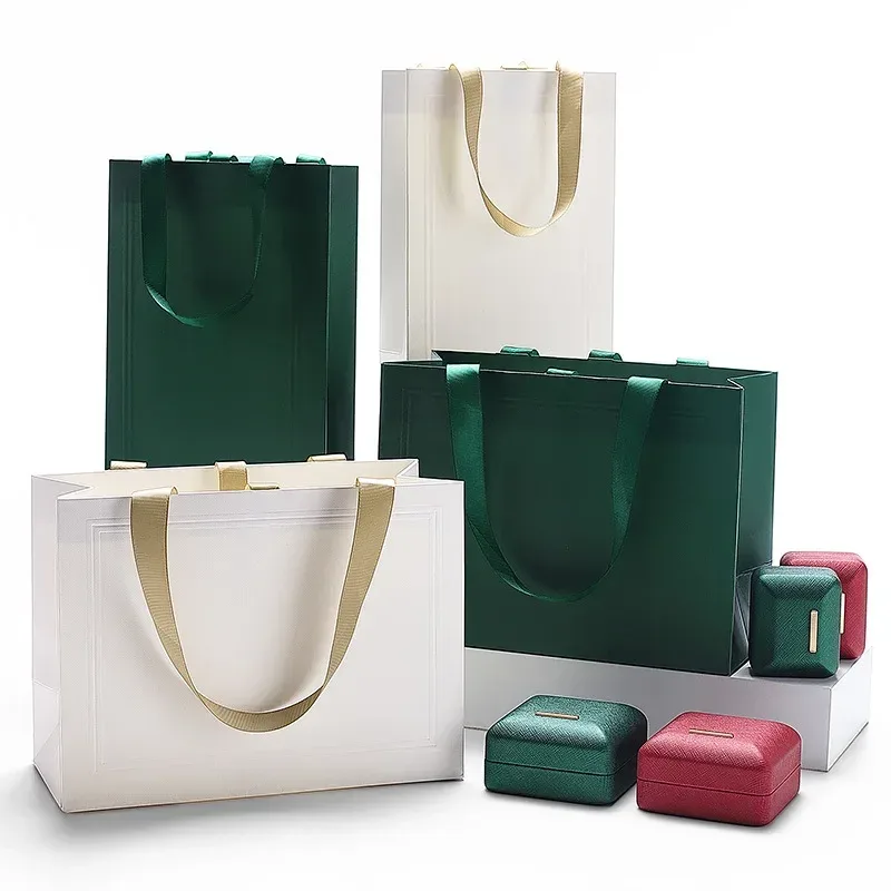 sac en papier portable pour bijoux, sac d'emballage personnalisable avec logo, sac cadeau avec ruban, pochettes de rangement pour accessoires de bijoux