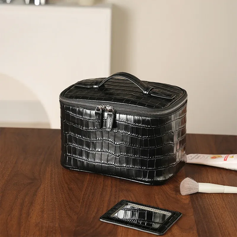 sac à cosmétiques en cuir pour femmes, organiseur de toilette de voyage, cuir véritable de haute qualité, trousse de maquillage de luxe, pratique, grande capacité