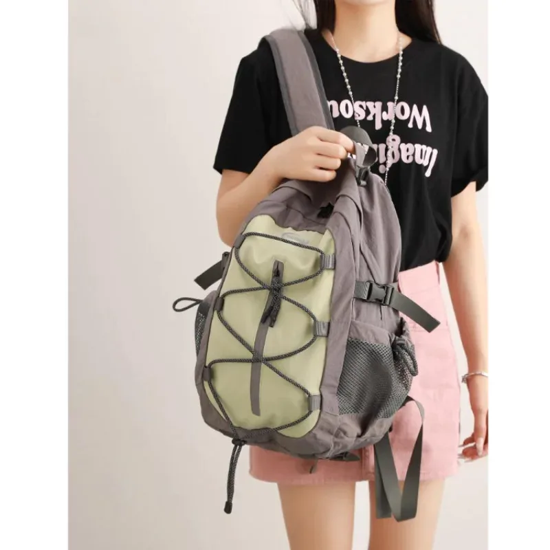 petit sac à dos de voyage en plein air pour femmes, sac à dos léger et imperméable pour la randonnée et l'alpinisme, sac d'école pour collégiens