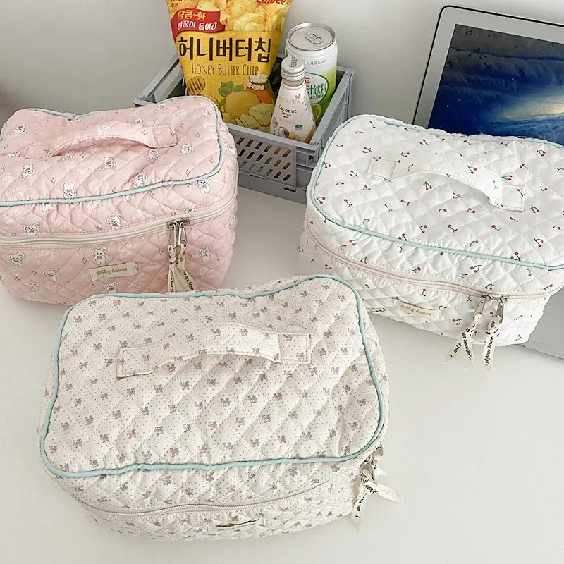 sac de maquillage en coton matelassé pour femmes, mignon, organisateur de cosmétiques à fermeture éclair, sac à main en tissu féminin en forme de boîte, trousse de toilette portable pour filles