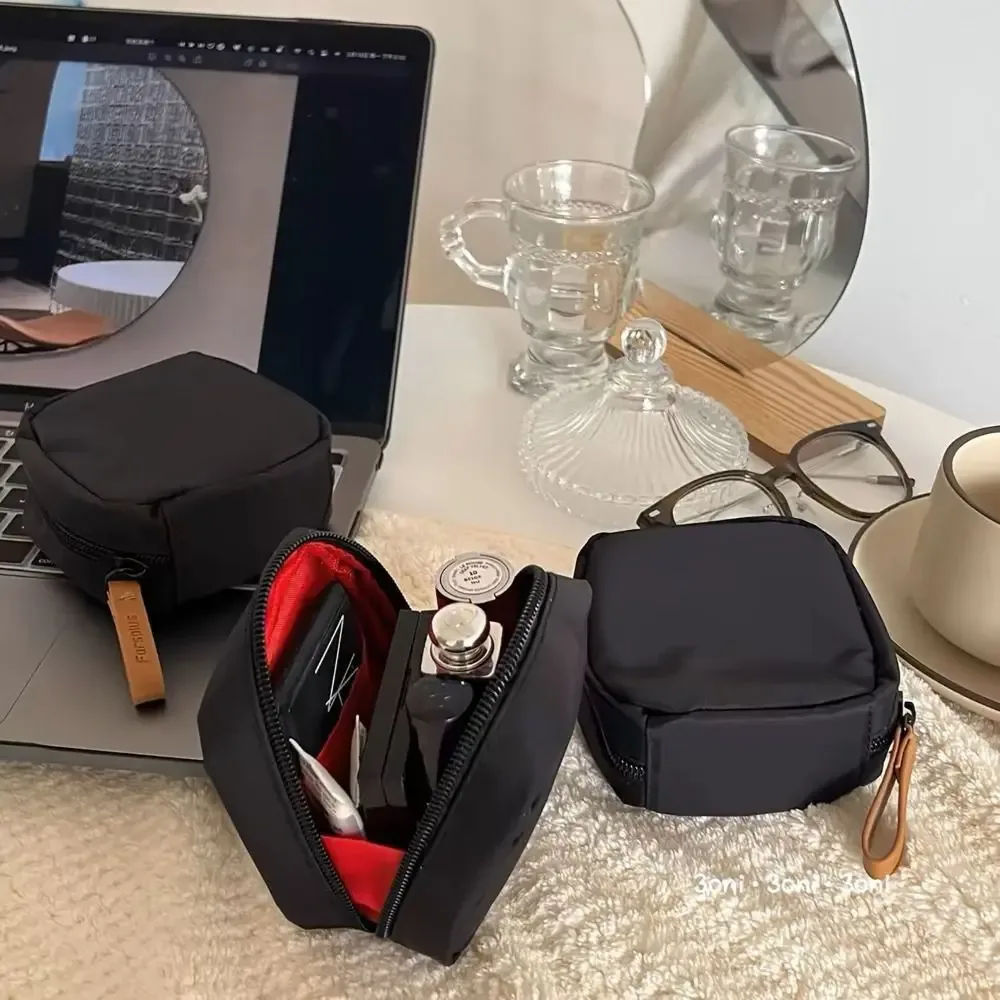 1 pièces petit porte-monnaie sac cosmétique multi-usages en nylon rouge à lèvres sac femme voyage étanche sac de rangement