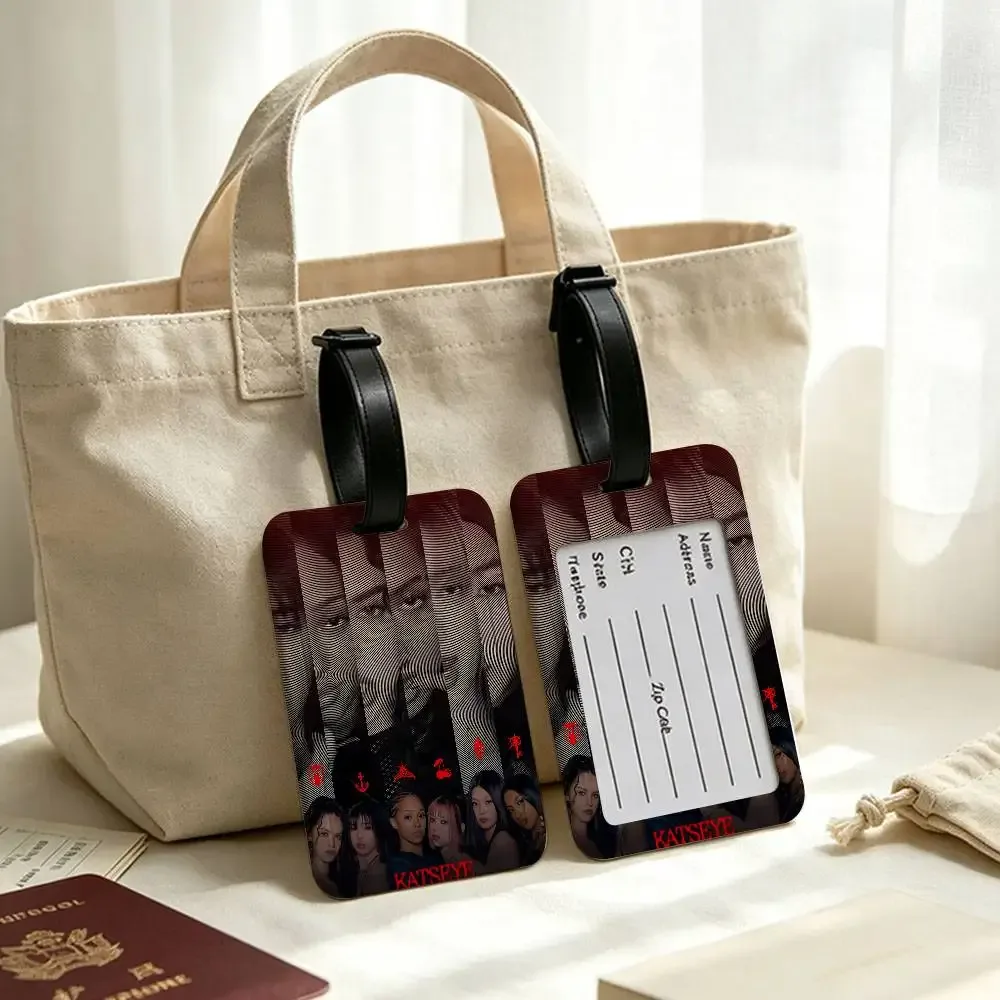 k-katseye singer étiquette de bagage légère en pvc anti-perte avec pochette amovible pour carte d'information, accessoire de voyage pour sac à dos