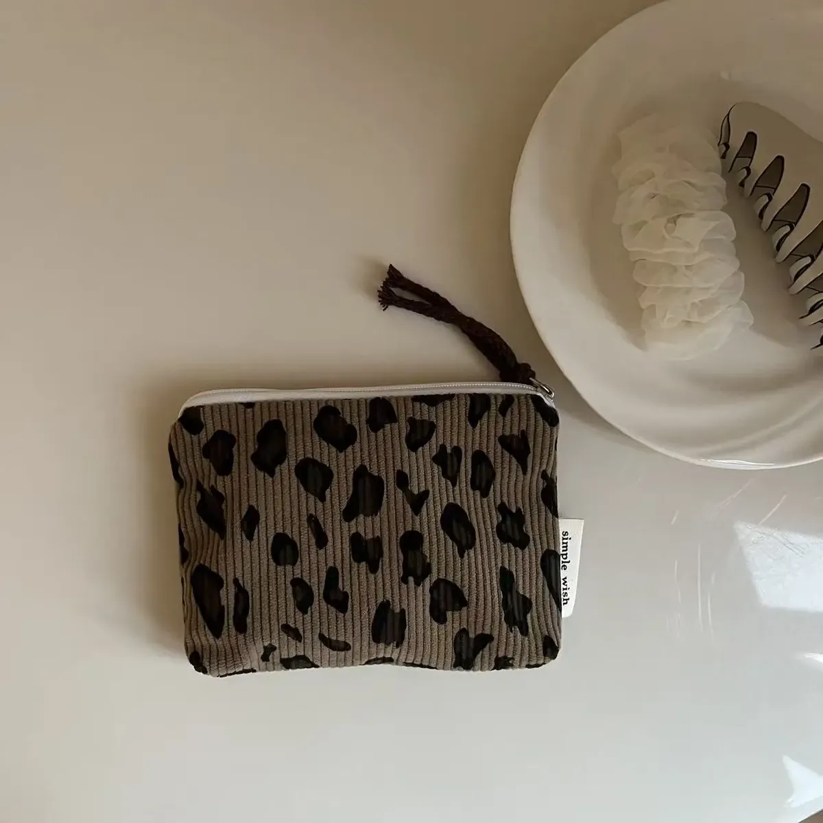 portefeuille rétro imprimé léopard pour femmes, mini pochette, porte-monnaie, sac de rangement, sac pour serviettes hygiéniques