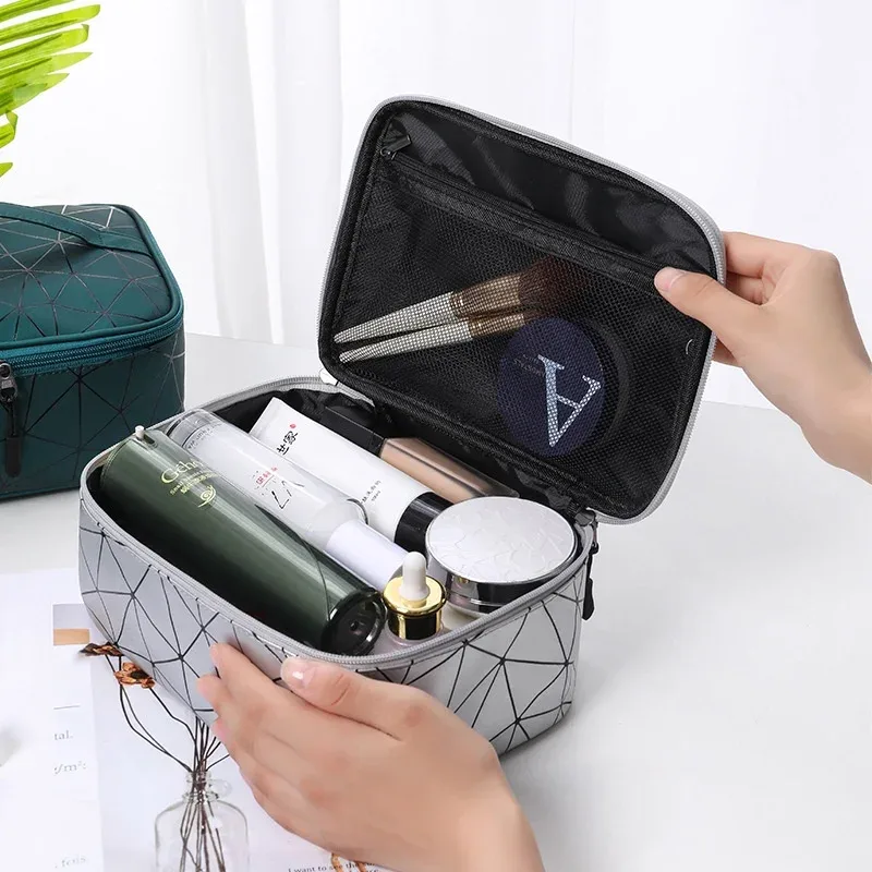 sac de maquillage en pu pour femmes, nouveau design de marque, portable, grande capacité, étanche, sac de rangement pour toilettes de voyage, bx018