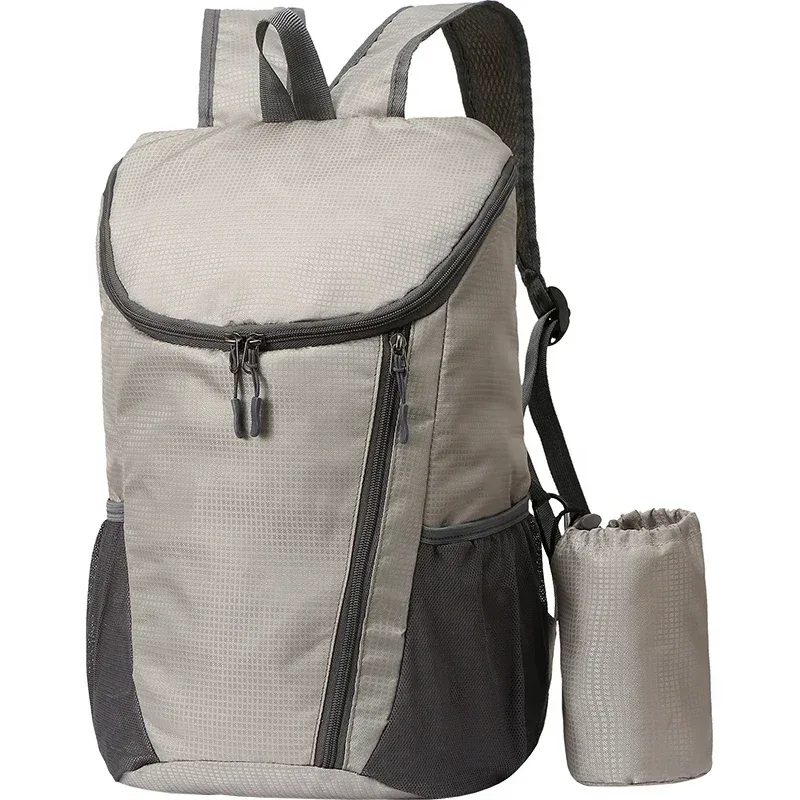 sac dos oxford université bleu bandes gris noires motif géométrique poches zippées grande poche latérale petit sac pliable imperméable sport voyage