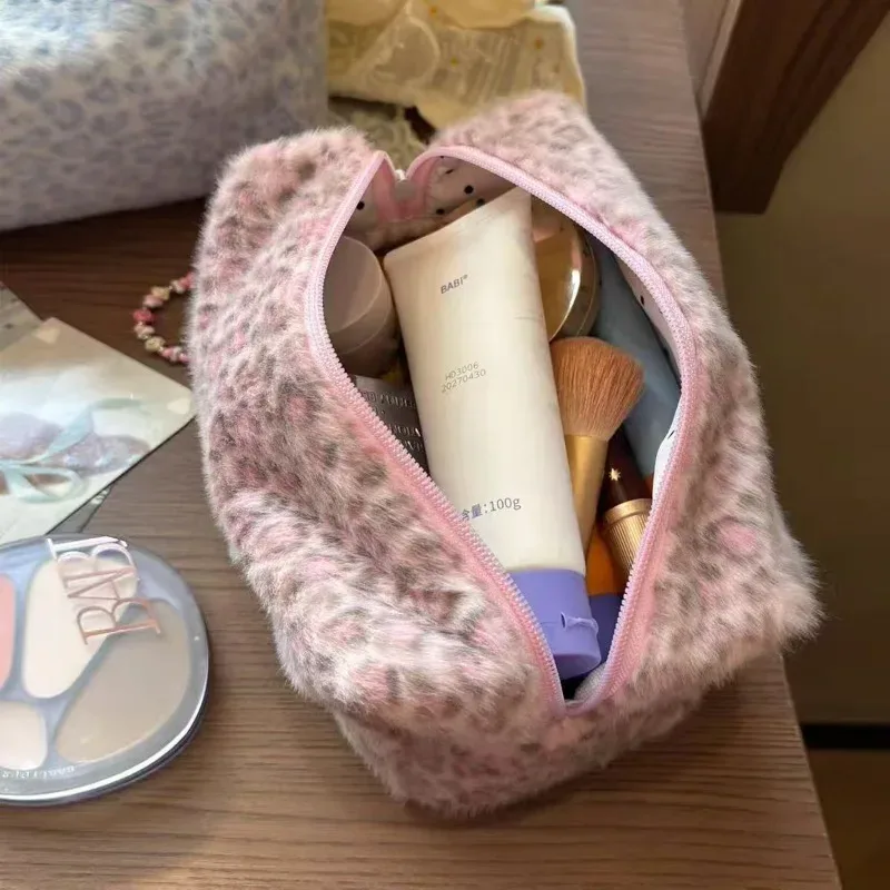 grande trousse de toilette en peluche à imprimé léopard, sac de voyage portable, trousse de maquillage de haute qualité pour femmes, sac de rangement