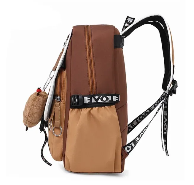 Sac Dos Toile Marron Accents Beige Blanc Motifs Dessins Animaux Poche Avant Peluche Ours Bandes Texte I Love Evolo Bandoulière Arquée