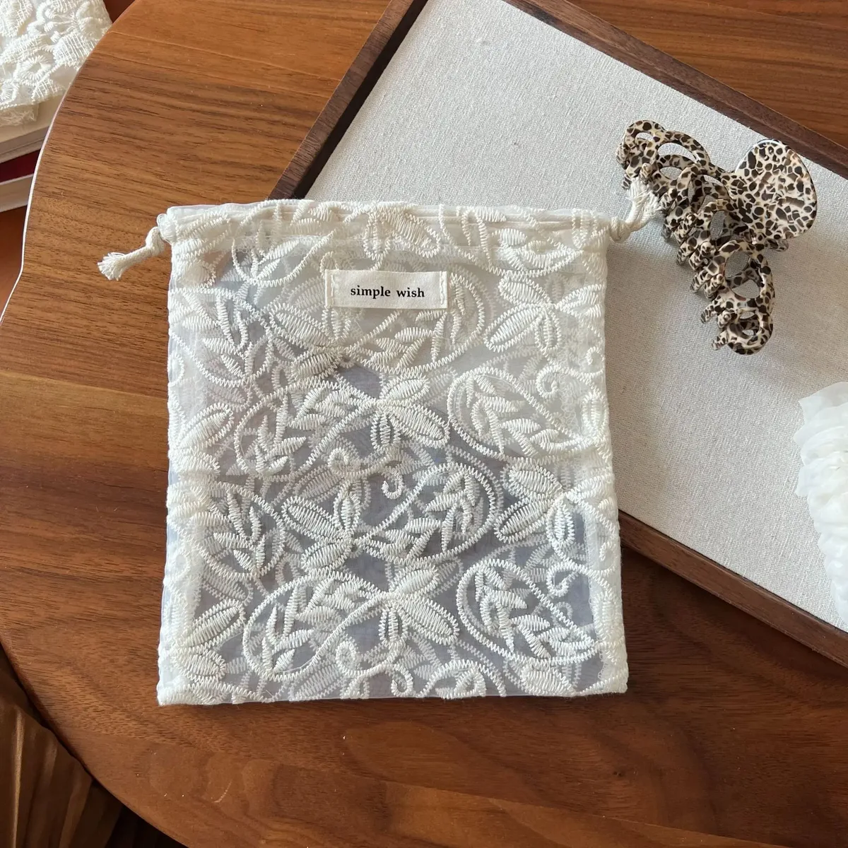 pochette de rangement rétro en dentelle abricot, brodée et ajourée, organisateur polyvalent pour accessoires de cheveux et rangement d'écouteurs