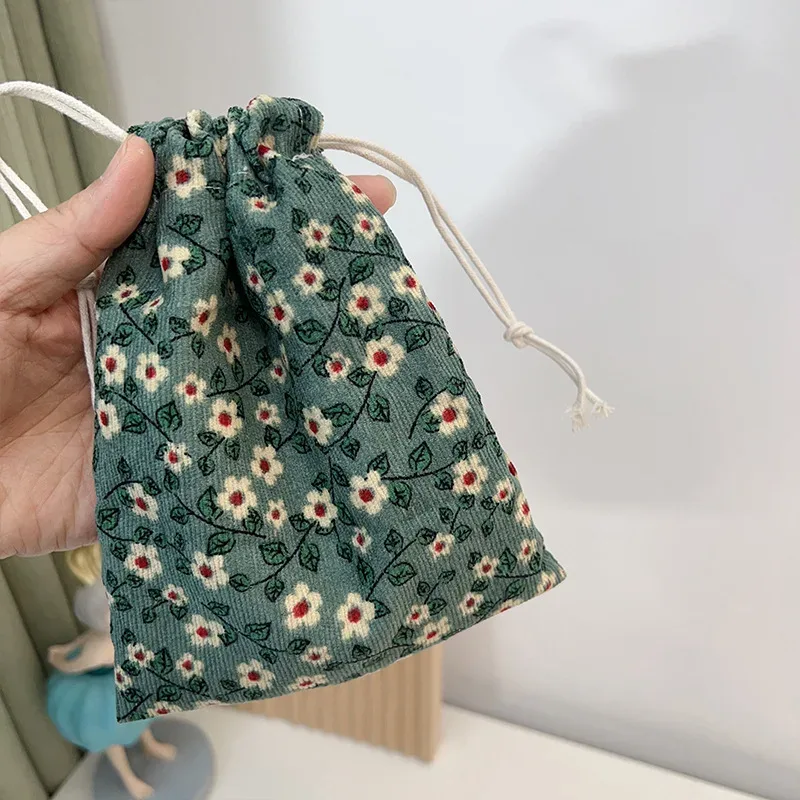 mini sac de rangement cosmétique à imprimé floral, sac de rouge à lèvres de maquillage wstring de proximité, petit gril, sac d'emballage de chaussettes de sous-vêtements de voyage
